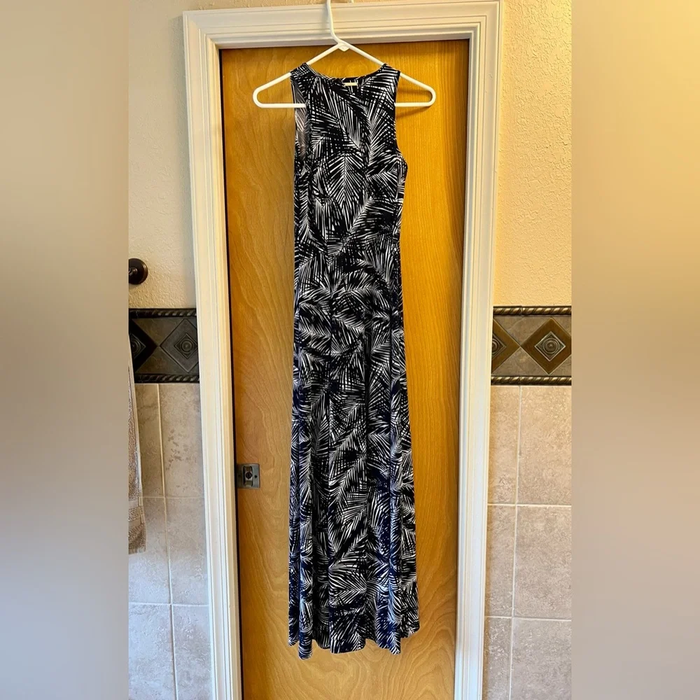 Michael Kors Maxi Dress - Picture 7 of 9